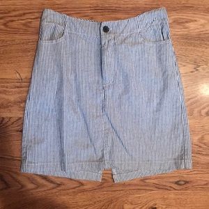 Brandy Melville - pin stripe skirt